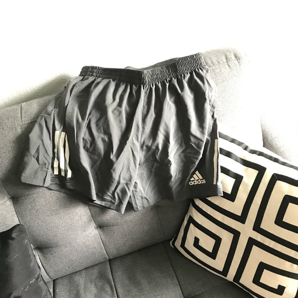 New without Tags Adidas mens shorts 5" - Picture 1 of 3